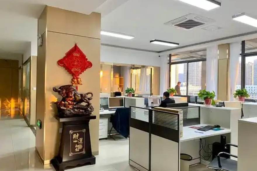 看懂体育数据不靠背数字：从跑动热区到攻防转换的入门读法